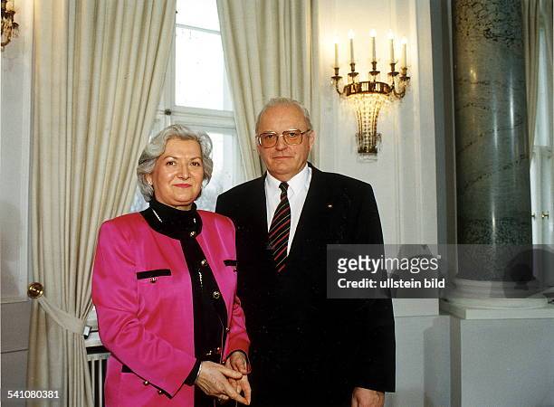 1934Politiker, D Bundespräsident- mit Ehefrau Christiane beim im Schloss Bellevue inBerlin1995