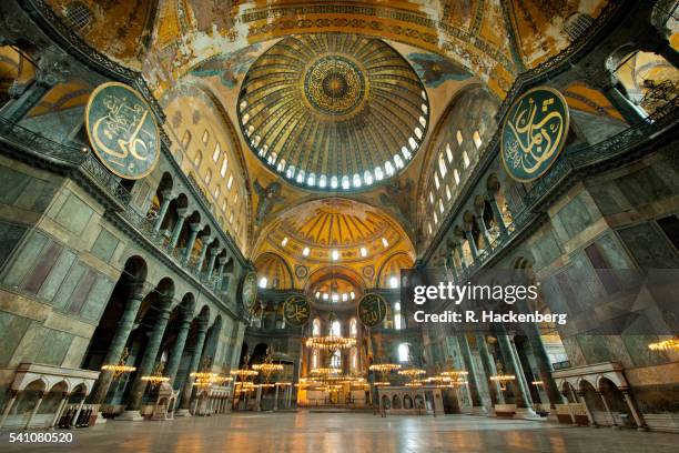hagia sophia, sultanahmet district, istanbul, turkey - hagia sophia stock-fotos und bilder