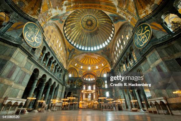 hagia sophia, sultanahmet district, istanbul, turkey - イスタンブール アヤソフィア ストックフォトと画像