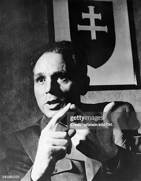 Cernak, Matus *23.08..1955+Politiker, Slowakei- Anfang der fünfziger Jahre inMünchen als Vorsitzender der Exilgruppe'Slowakischer Nationalrat'