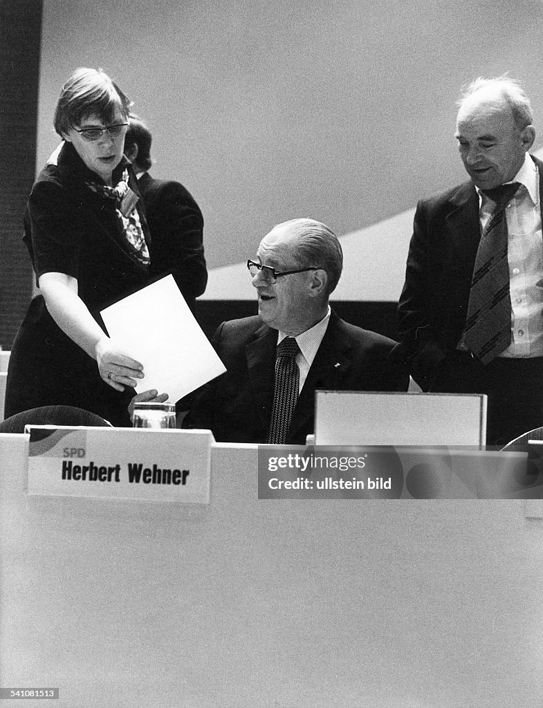 Wehner, Herbert - Politiker, D/ mit Stieftochter Greta Burmester