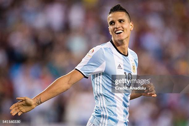 Erik Lamela of Argentina celebrates a goal during the 2016 Copa America Centenario Quarter Final match between Argentina and Venezuela at the...