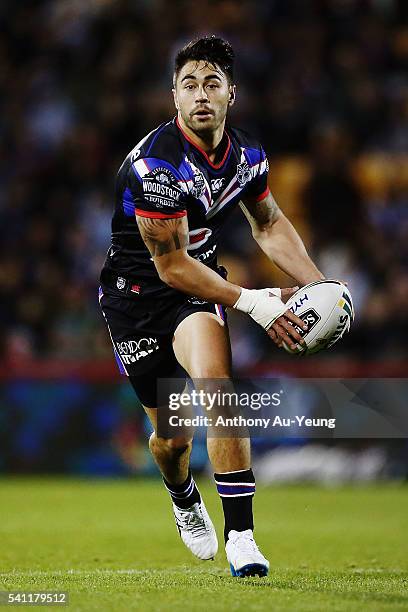 Shaun Johnson of the Warriors in action during the round 15 NRL match between the New Zealand Warriors and the Sydney Roosters at Mt Smart Stadium on...