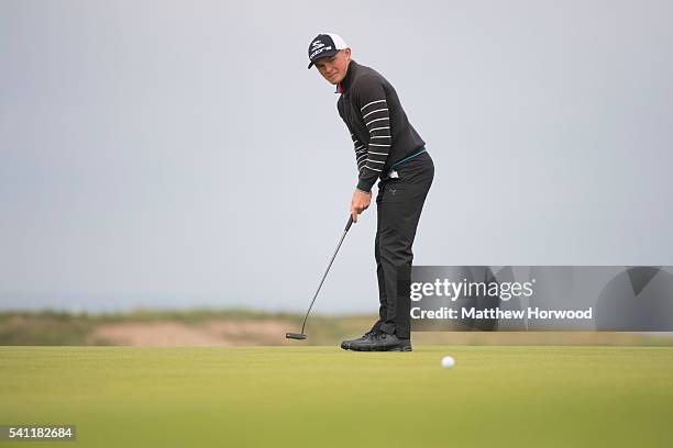 Scott Gregory of Corhampton putts during the Final of The Amateur Championship 2016 - Day Six at Royal Porthcawl Golf Club on June 18, 2016 in...