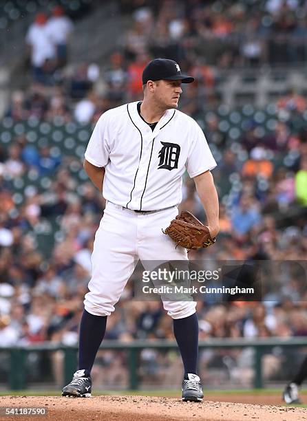 Jordan Zimmermann of the Detroit Tigers pitches during the game against the Chicago White Sox at Comerica Park on June 3, 2016 in Detroit, Michigan....