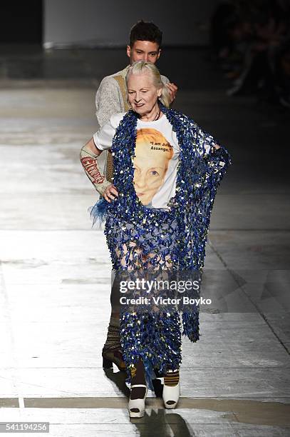 Designer Vivienne Westwood acknowledges the applause of the public after the Vivienne Westwood show during Milan Men's Fashion Week Spring/Summer...