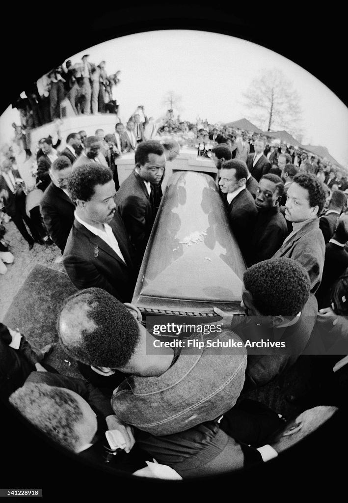 Martin Luther King, Jr. Lain to Rest
