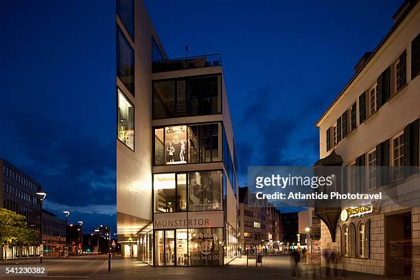 minster gate commercial building, ulm, germany - ulm stock pictures, royalty-free photos & images