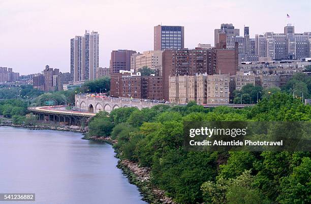 harlem on the hudson river - harlem new york stock pictures, royalty-free photos & images