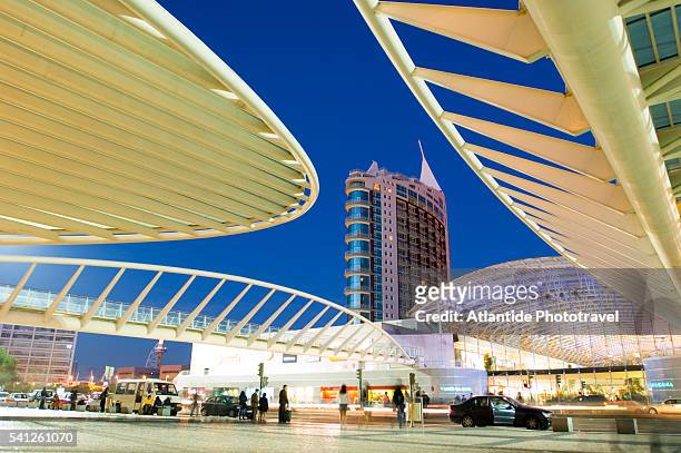 gare do oriente rail station - gare stock pictures, royalty-free photos & images