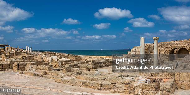 caesarea harbor national park, the byzantine governor's palace (praetorium) - cesarea imagens e fotografias de stock