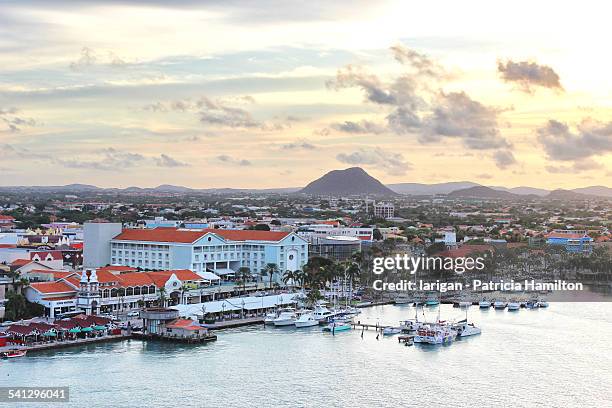 oranjestad, aruba at dawn - oranjestad foto e immagini stock