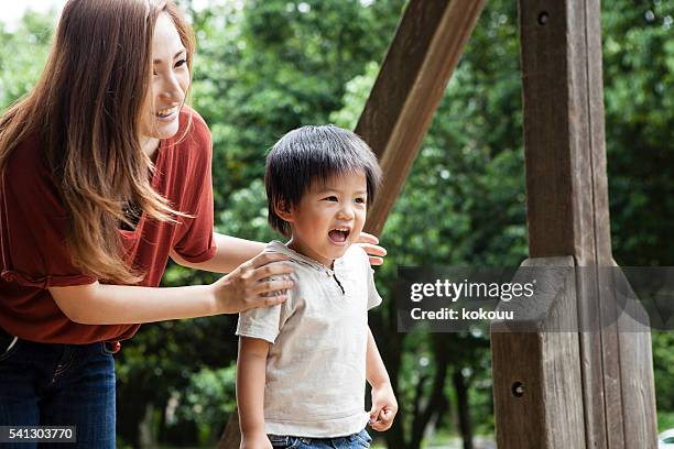 children crying with a loud voice in the park - amplified heat stock pictures, royalty-free photos & images