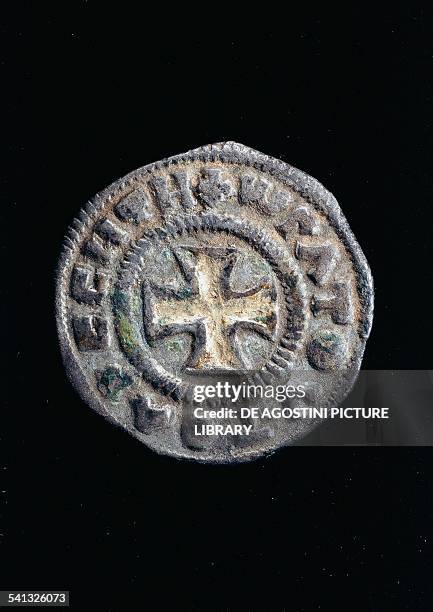 Axum coin, obverse with gold central cross. Kingdom of Axum, 4th century. London, British Museum