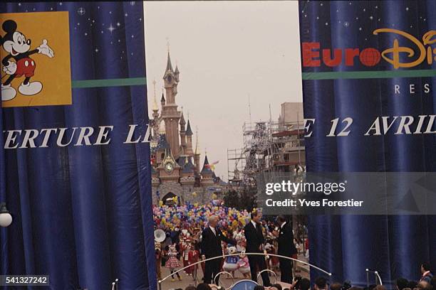 Michael Eisner, Robert Fitzpatrick et Roy Disney.