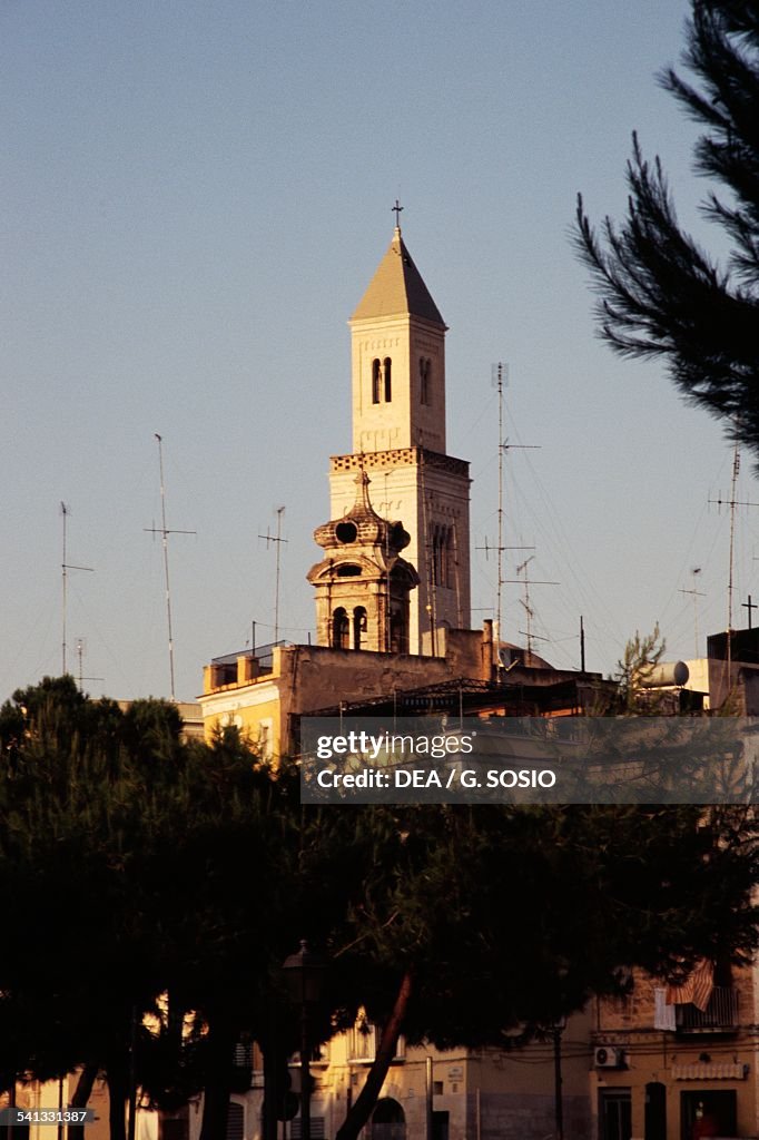 The bell tower of Bari cathedral...