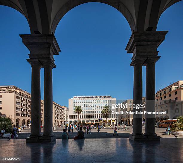 piazza (square) grande from duomo (cathedral) of san francesco - livorno foto e immagini stock