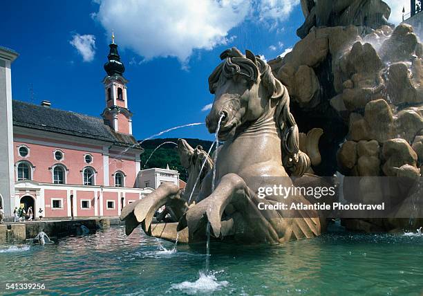 the residenzbrunnen fountain - salzburg stock pictures, royalty-free photos & images