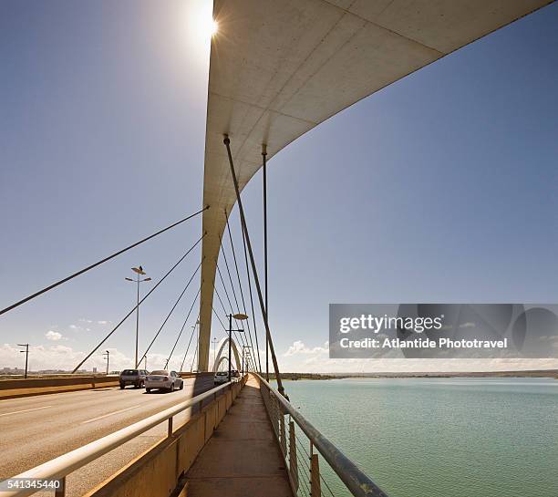 the ponte (bridge) juscelino kubitschek - brasilia stock pictures, royalty-free photos & images