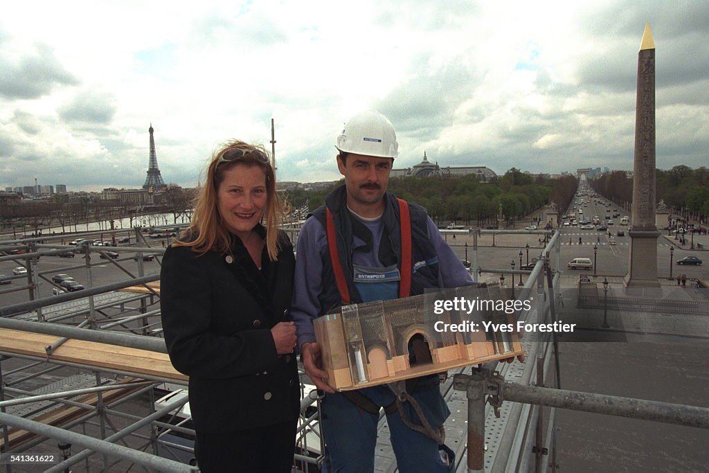 CATHERINE FEFF AT PLACE DE LA CONCORDE