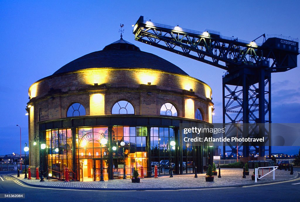 North Rotunda Restaurant and Big Bertha Crane