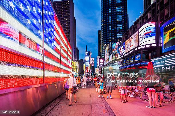 Time Square Railing 896 Time Square Sidewalk Horizontal Stock Photos, High-Res Pictures ...