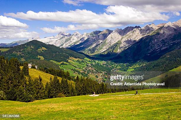 village in the french alps - la clusaz stock pictures, royalty-free photos & images