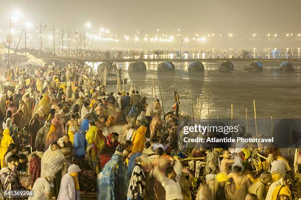 maha kumbh mela 2013 - kumbh mela prayagraj 個照片及圖片檔