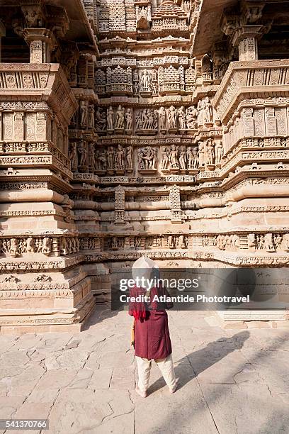 lakshmana temple - lakshmana temple stock pictures, royalty-free photos & images