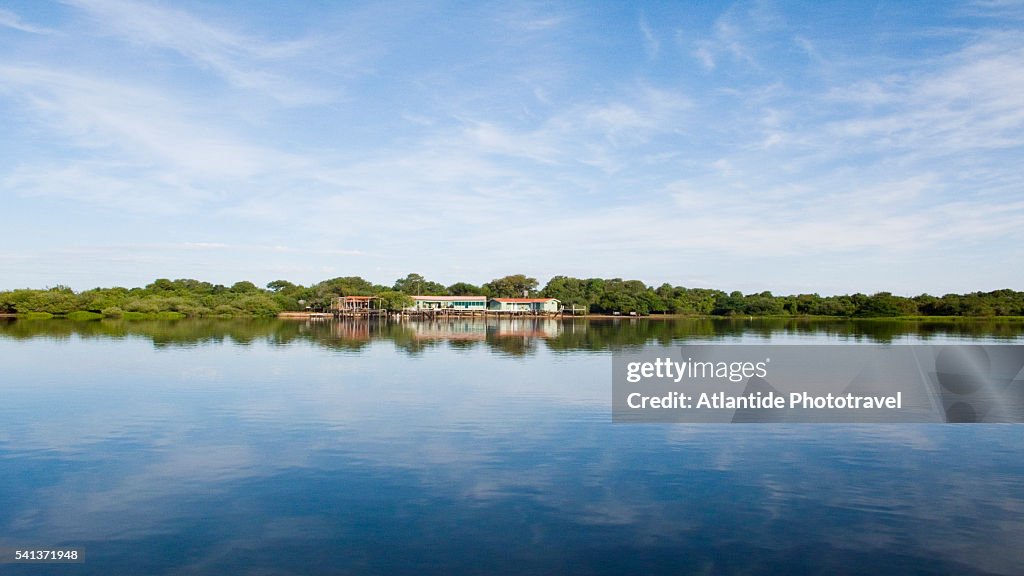 Sia Mariana Lake