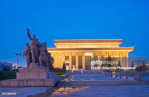 mao zedong masusoleum - tiananmen square stock pictures, royalty-free photos & images