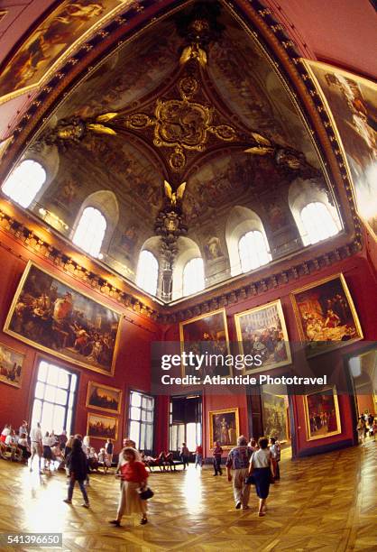 Louvre Museum Interior Photos and Premium High Res Pictures - Getty Images
