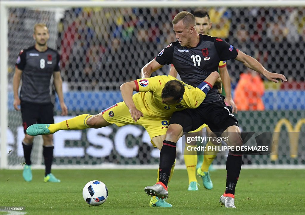TOPSHOT-FBL-EURO-2016-MATCH25-ROU-ALB