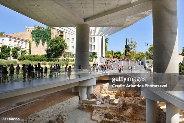 new acropolis museum - akropolis stock-fotos und bilder