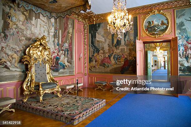 throne room in the royal palace, stockholm, sweden - throne stock pictures, royalty-free photos & images