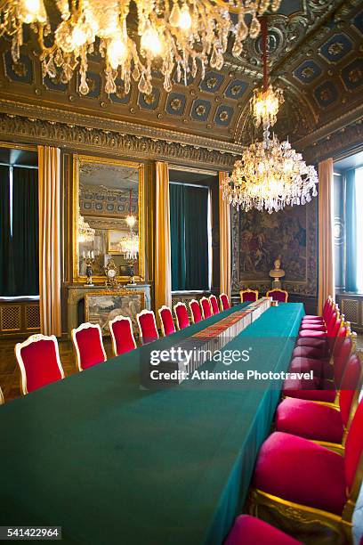meeting room in the royal palace, stockholm, sweden - the stockholm palace stock pictures, royalty-free photos & images