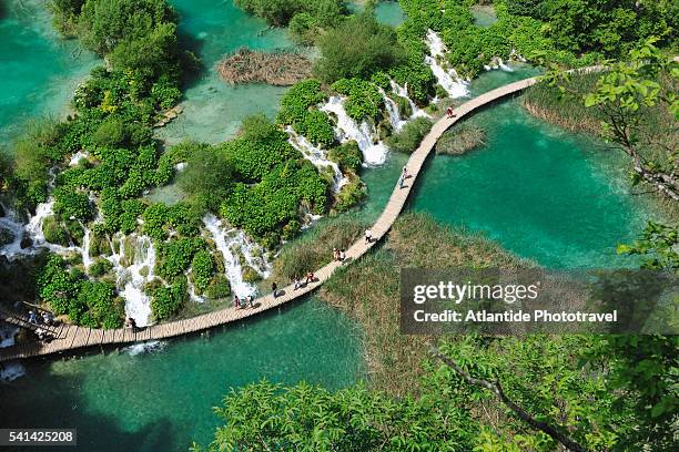 plitvice lakes national park, velike kaskade - nationalpark plitvicer seen stock-fotos und bilder