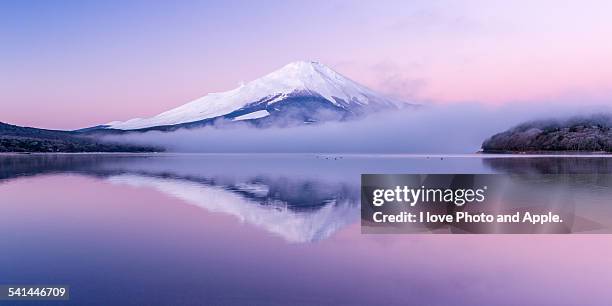 dramatic morning - mount fuji 個照片及圖片檔