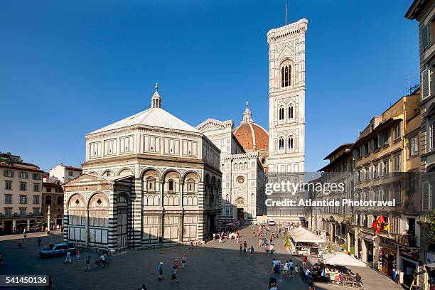 piazza del duomo - duomo di firenze imagens e fotografias de stock