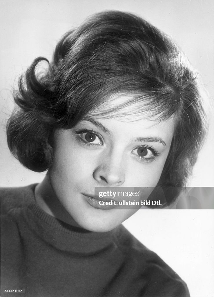Loni Von Friedl Schauspielerin sterreichPortr t 1961 News Photo loni-von-friedl-schauspielerin-sterreichportr-t-1961-news-photo