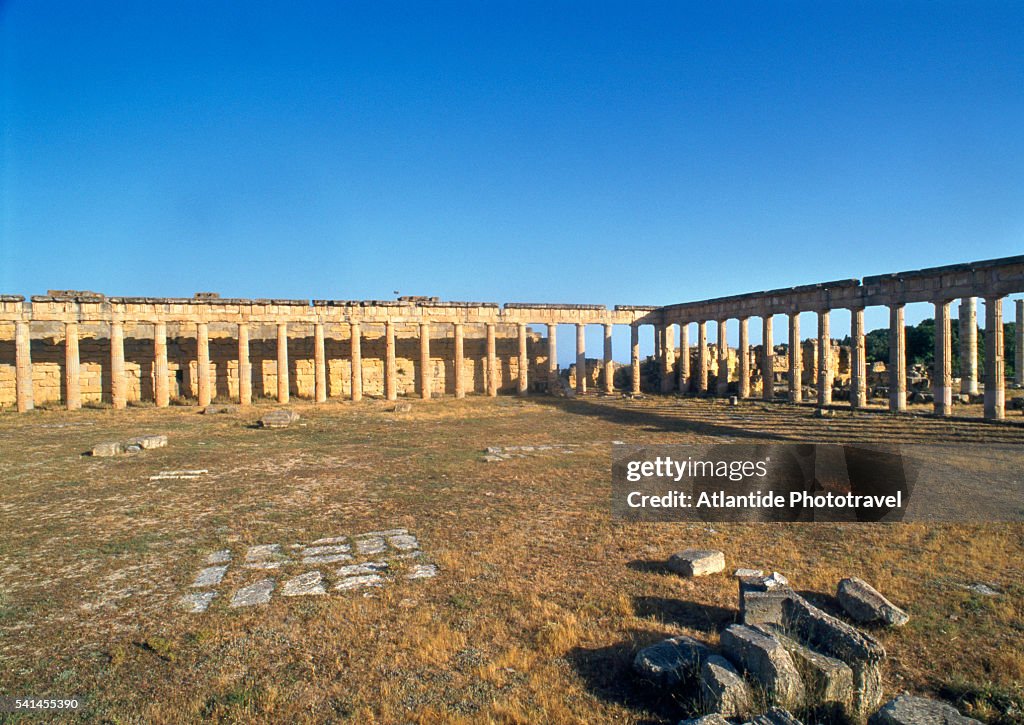 Cyrerne Cyrene Archaeological Site Stock-Foto - Getty Images