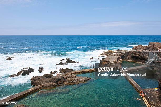 la fajana, near barlovento is famous for the reef and the salt-water swiming pools, la palma, spain - la palma canarische eilanden stockfoto's en -beelden