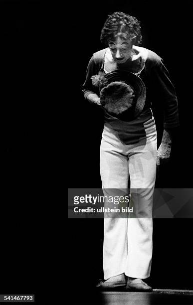 Marcel Marceau*-Schauspieler, Pantomime, FrankreichPortrait bei einem Auftritt- 1988Werbliche-und-verfremdende-Nutzung-nur-nach-Ruecksprache!