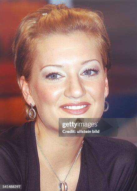 Sängerin, DTeilnehmerin am RTL-Wettbewerb "Deutschland sucht den Superstar"Porträt- März 2003