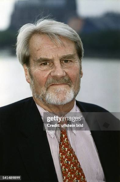 Gerd Ruge*-Journalist, Autor, DPorträt- 2001 News Photo - Getty Images