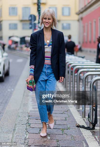 570,373 Hair Style Accessories Fashion Photos and Premium High Res Pictures - Getty Images 570,373 Hair Style Accessories Fashion Photos and Premium High Res Pictures - Getty Images