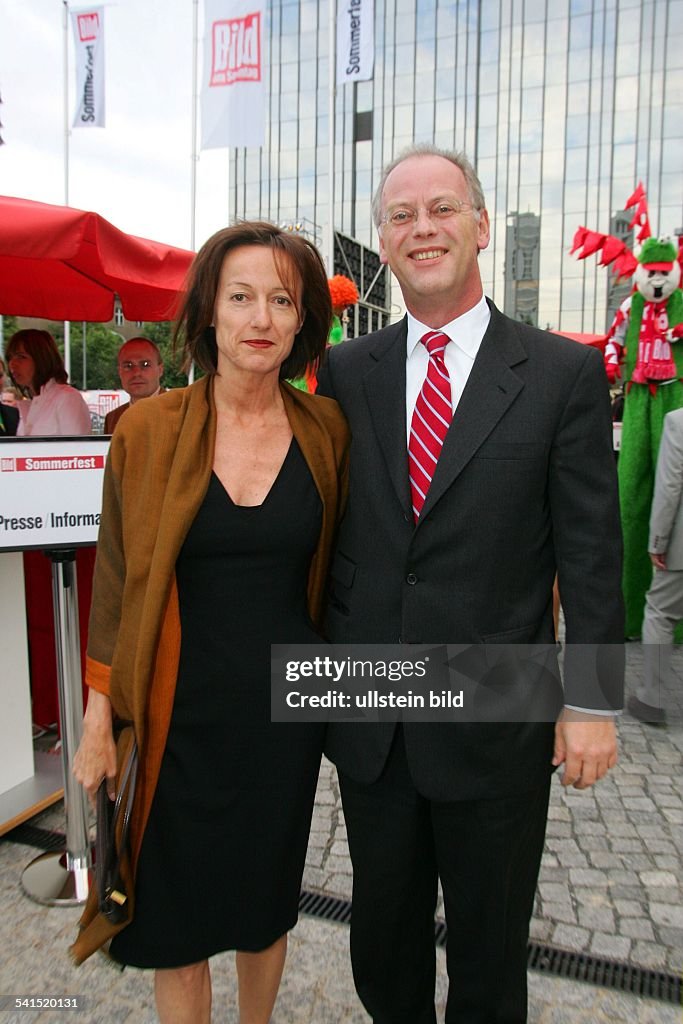 Politiker SPD, Dmit seiner Ehefrau Kristina Gräfin Pilati Borggreve