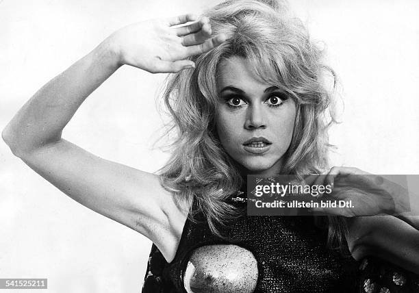 Jane Fonda, *- actress, USAas "Barbarella"- 1967