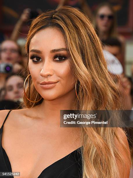 Shay Mitchell arrives at the 2016 iHeartRADIO MuchMusic Video Awards at MuchMusic HQ on June 19th, 2016 in Toronto, Canada.