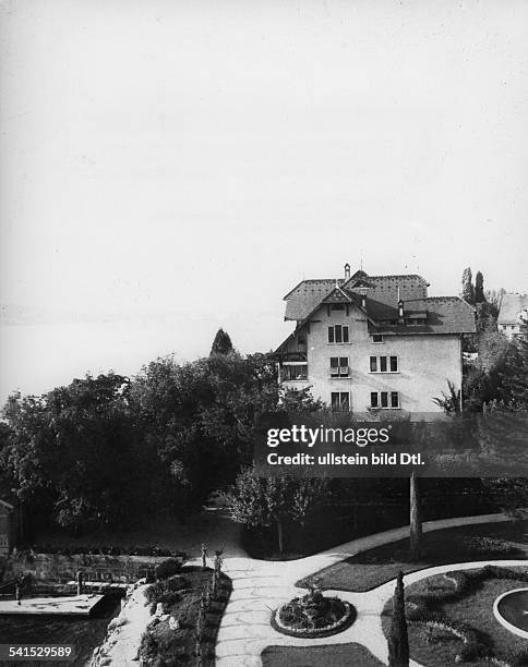 Bebel, August *22.02.1840-+Politiker, SPD; DMitbegründer und Führer der SPDBebels 'Villa Julie 'in Küsnacht am Zürichsee- 1903